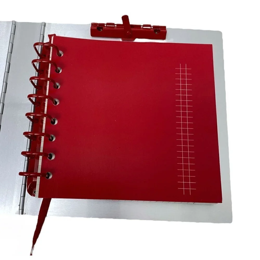 Metal Binder 8.5